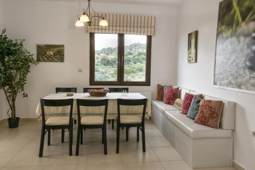 Villa Laga With Pool, 300M To Taverns, Childrens Area, Bbq! Kirianna Exteriér fotografie